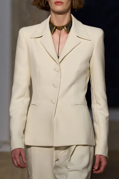 Look 31